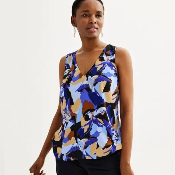 Nine West bold blues tan and black abstract print vneck top size medium NWT - Picture 1 of 7